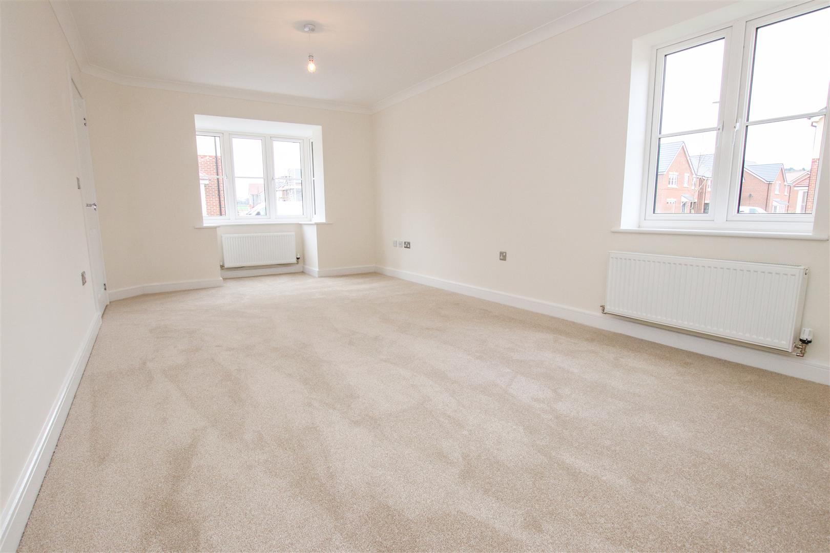BAY FRONTED LOUNGE